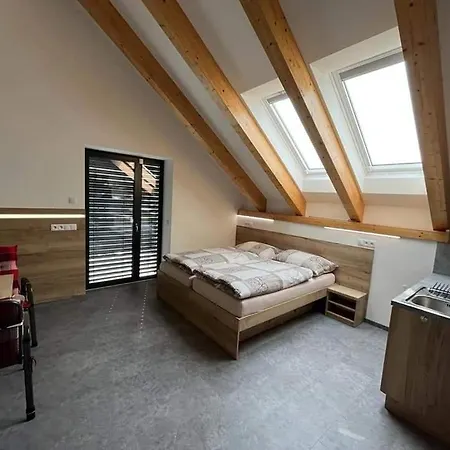 Kunc - V Soukromi - Borova 607, - Stredni Cechy Kwatera prywatna