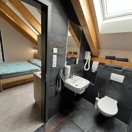 Kunc - V Soukromi - Borova 607, - Stredni Cechy Příbram