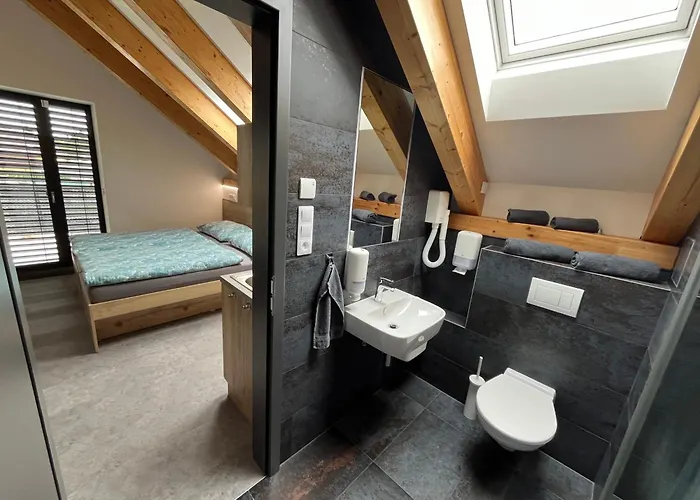 Kunc - V Soukromi - Borova 607, - Stredni Cechy Pribram