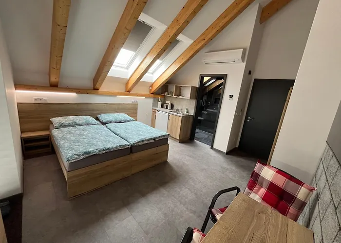 Kunc - V Soukromi - Borova 607, - Stredni Cechy Pribram